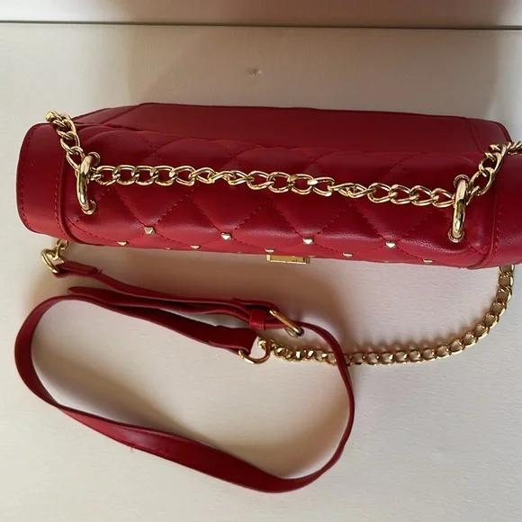 LIKE NEW RED BADGLEY MISCHKA GOLD STUDDED QUILTED CROSSBODY OR SHOULDER BAG - Picture 6 of 12